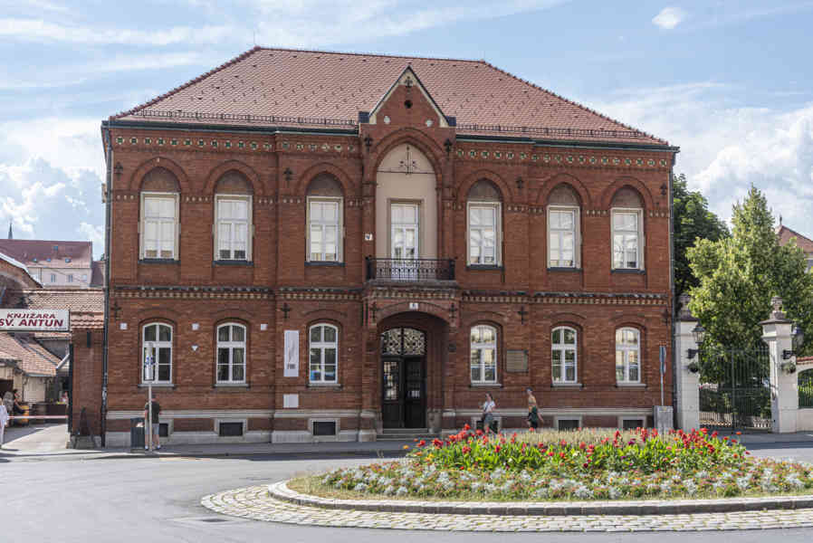 Croacia - Zagreb 28 - casa conmemorativa de Anton Krzan.jpg